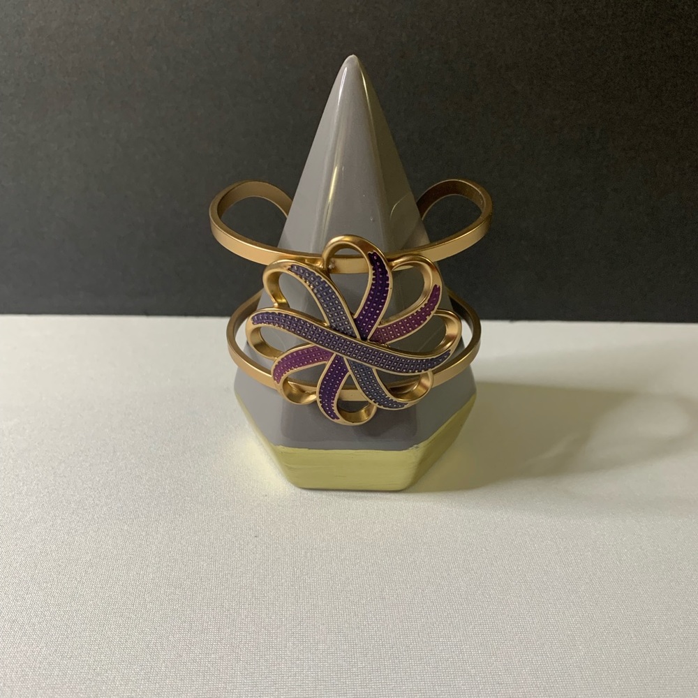 🌸 Used Avon Purple Gold Cuff Bracelet